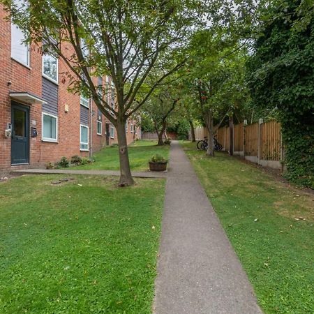 Hanifa Place Leeds  Exterior photo